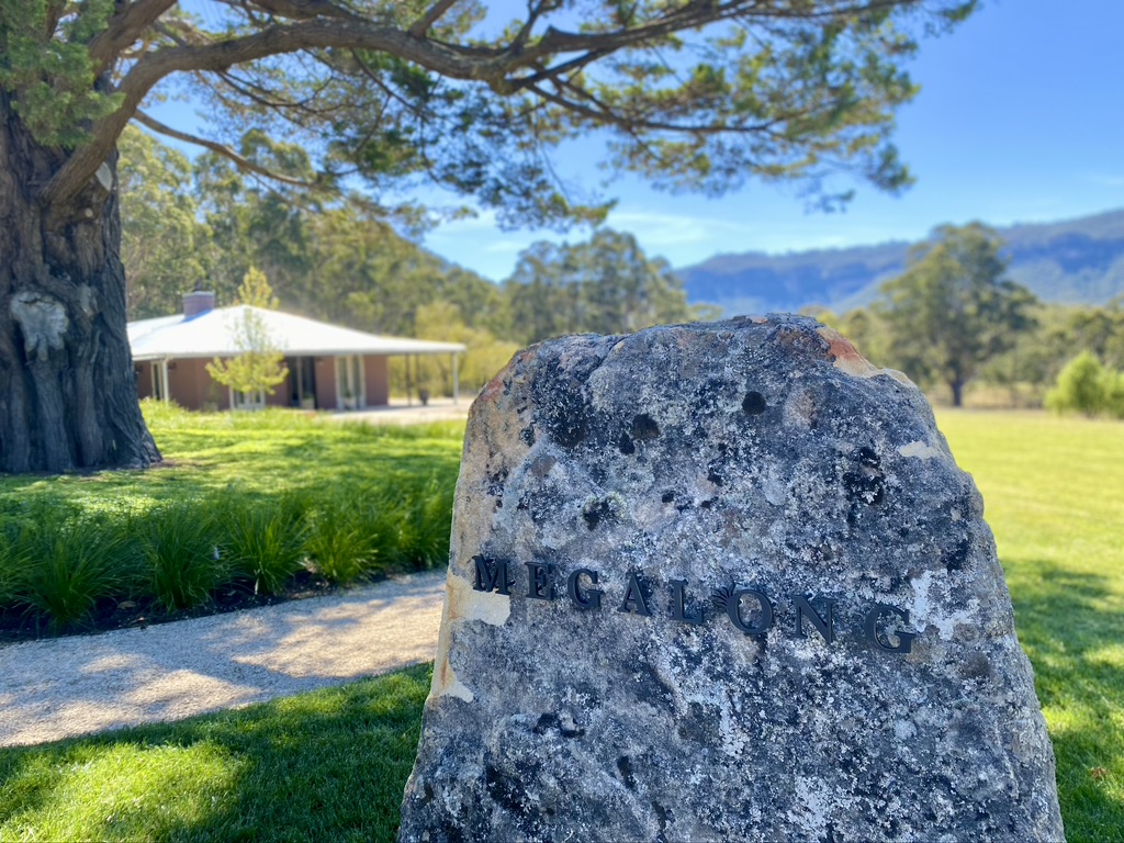 megalong restaurant