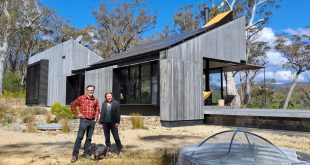 building for bushfire in the blue mountains