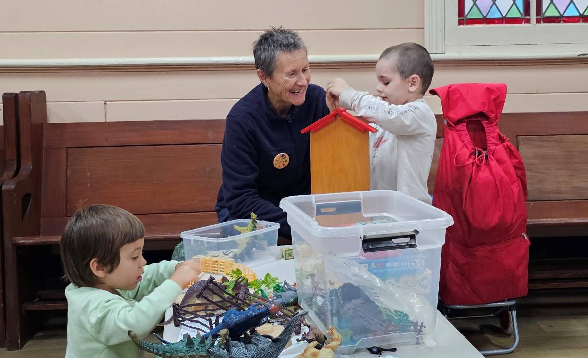 intergenerational play