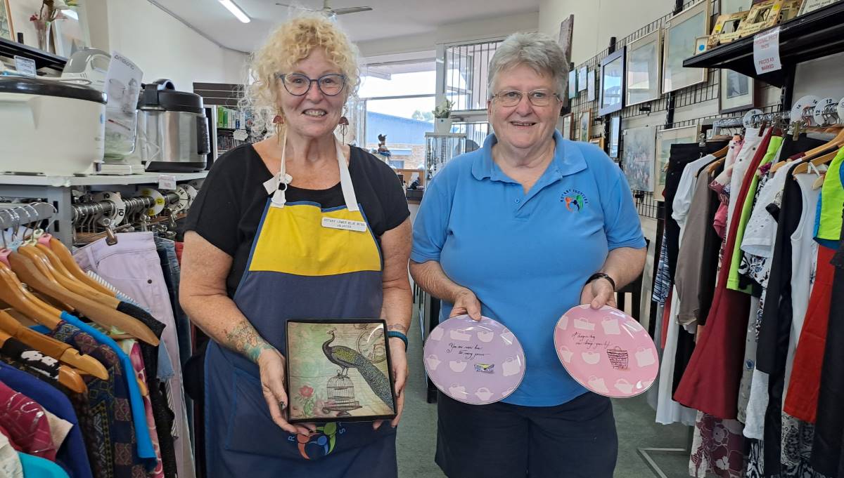 rotary recycles op shop volunteers